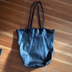 BAGGU black natural milled leather tote bag